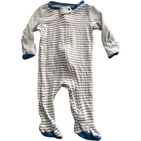 4/$13 0-3 month pajamas - Picture 4 of 4